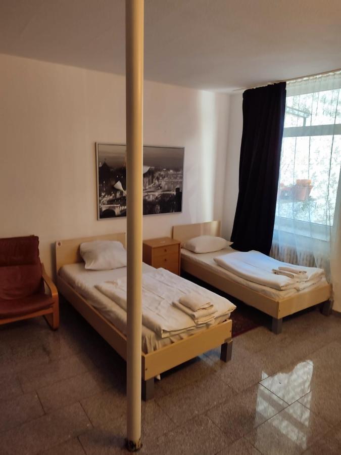 Hotel Komet Düsseldorf Buitenkant foto