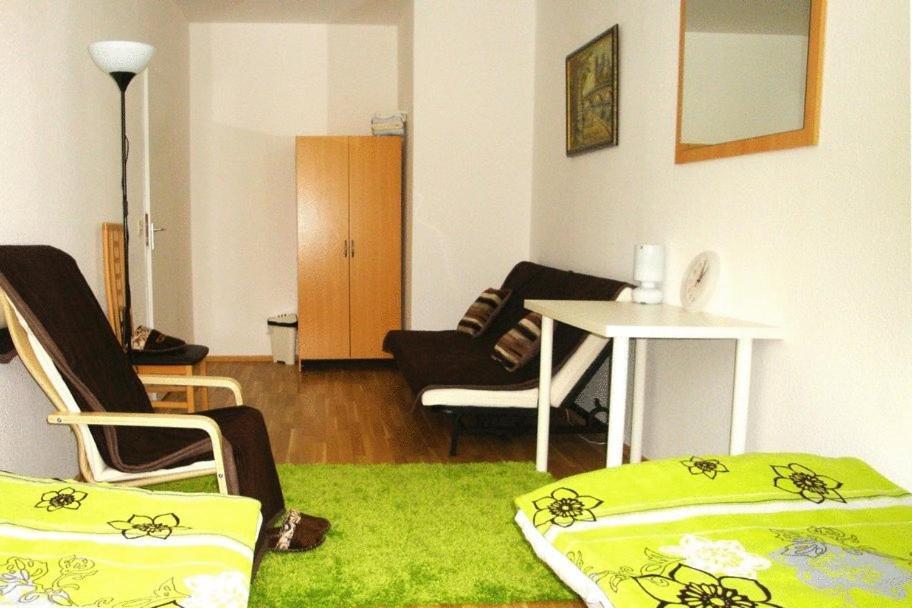 Hotel Komet Düsseldorf Buitenkant foto