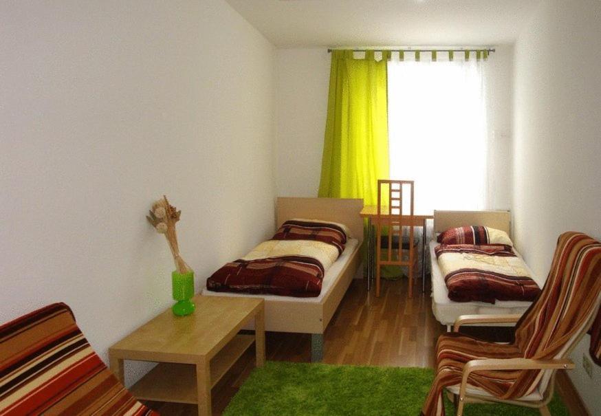 Hotel Komet Düsseldorf Buitenkant foto